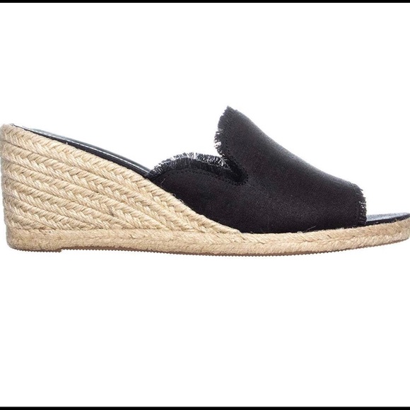 Sandals - Picture 5 of 6